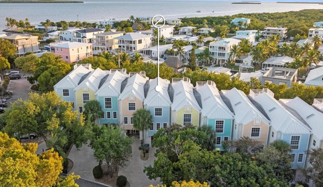 Resort-Style 4BR/4BA Mariner’s Club Key Largo Pools Marina Pickleball