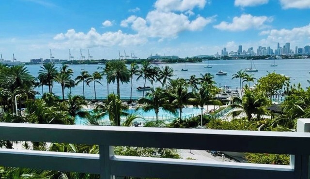 Resort style apartment with beautiful Bay views nMinimum 30 days rental
