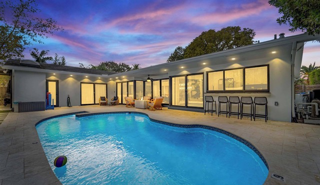 Resort Style Backyard~Heated Pool~Hot Tub~Fire Pit