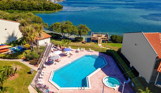 Resort style Living Condo in Tierra Verde, St. Petersburg, Fl