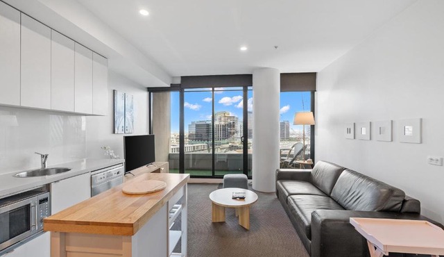 Resort Style Living Yarra Wharf