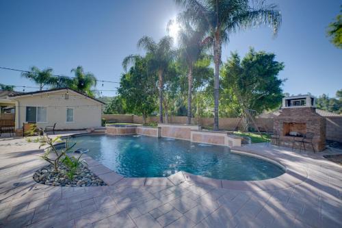 Resort-Style Oasis Expansive Riverside Mansion