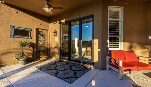 Resort-Style Sports Getaway! 8 TVs Heated Pool Outdoor Big Screen