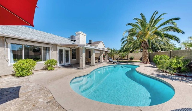 Resort Style Vacation Home w/FREE Heated Pool