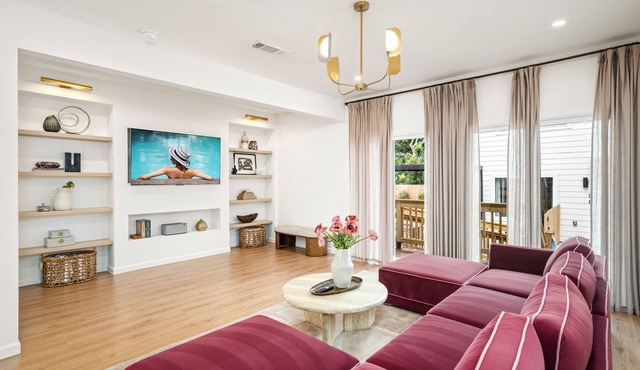 Resort-Style6BR Ensuite Slps20 Pool&Spa Accessible