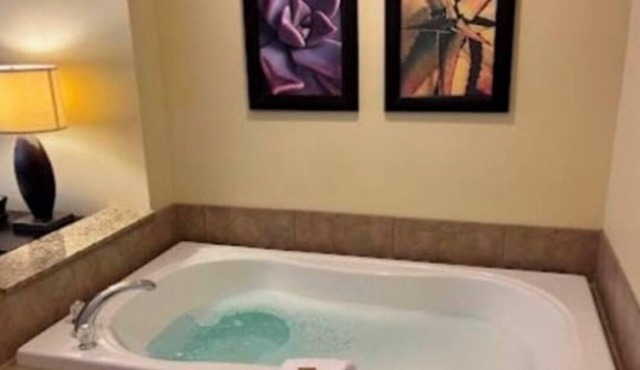 Resort with 1 bedroom and AC in marvelous Las Vegas