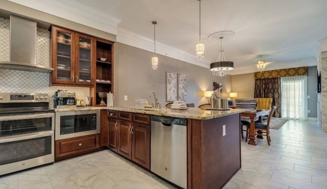 Resort with 2 bedrooms and AC in lovely Williamsburg