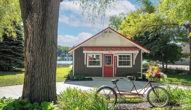 Respite House: Barrier-Free Lakefront home with full Wheelchair accessibility.