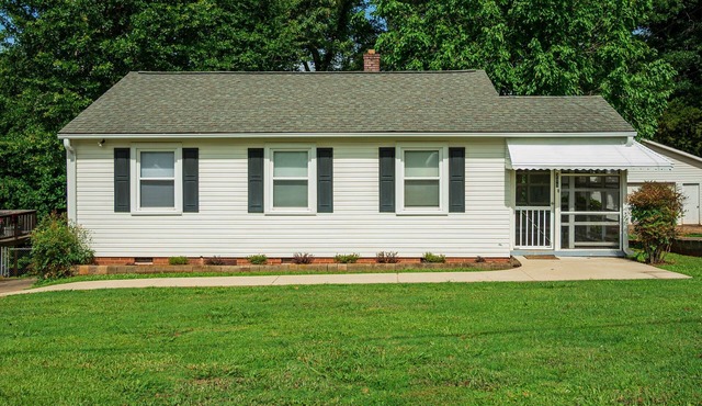 Respite Inn- Monthly Rental 3 Miles to DT GVL