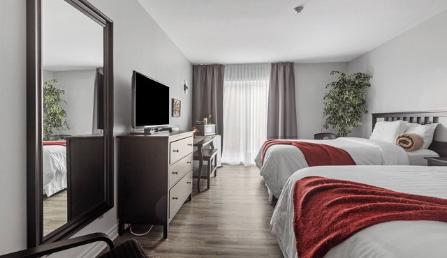 Restauparc Motel - 2 Double Bed & Kitchenette & Private Washroom