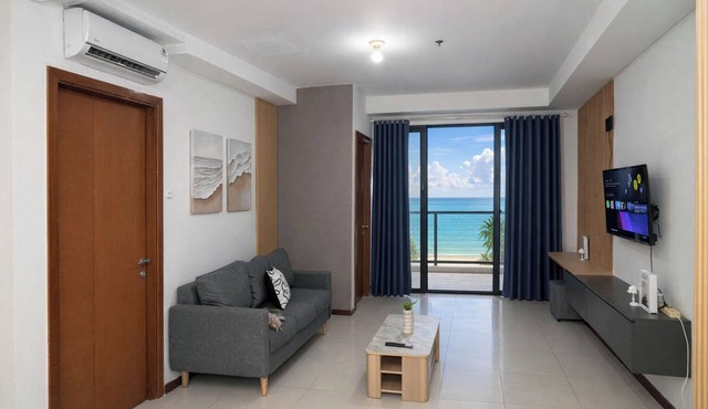 Restful 2Br With Sea View At Apartment Green Bay Condominium