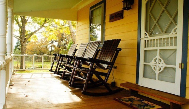 Restful Country Charm, World Renowned Antiquing, Concerts and Shakesperean Plays