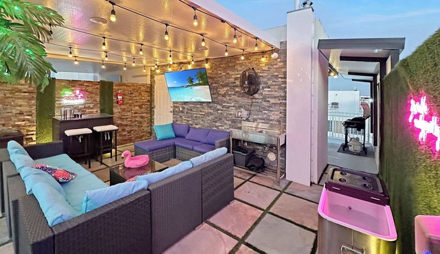 Restful Posturepedic Beds! enjoy Luna Sky! BAR,BBQ