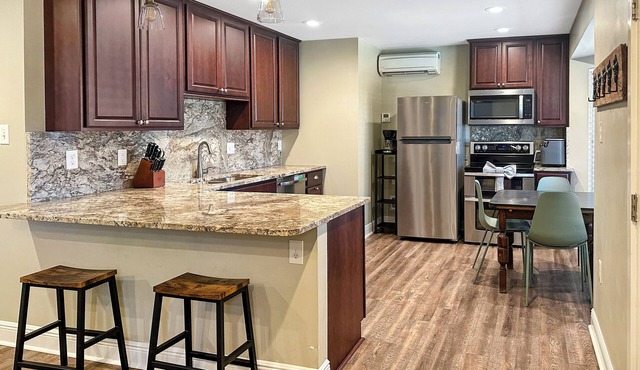 Restful Retreat: 2 BD by Ochsner
