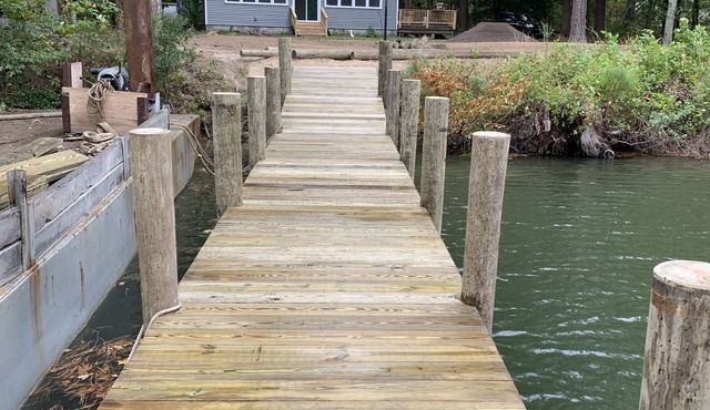 Restful River House-private dock- on a golf course-5 mins to downtown Kilmarnock