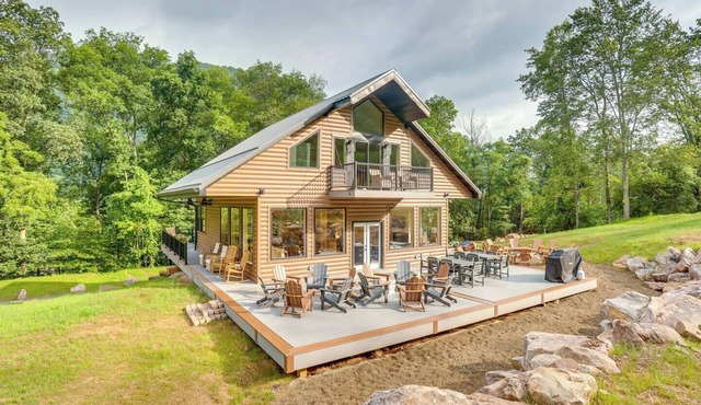 Resting Eagle Cabin w/Mtn Views in PA Wilds