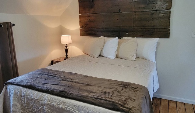 Restored 1880's Mallory Estate farmhouse on 20 manicured acres