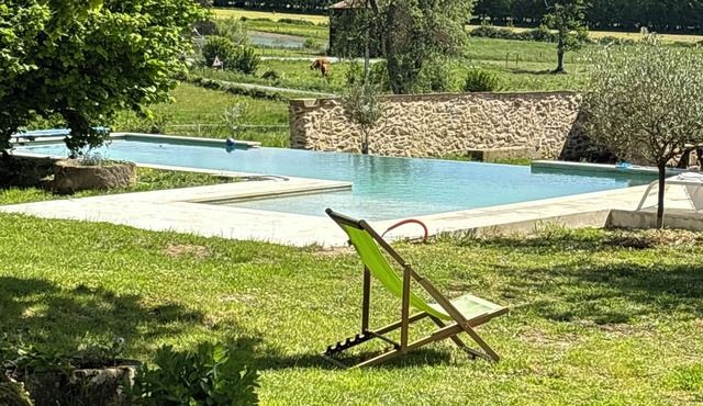 Restored 18th century Bergerie - 6 pers - Swimming pool - Estate 1,2 ha - Berry