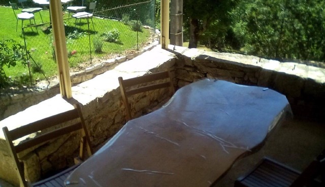 Restored farmhouse in its original style. Accommodation in Caussignac.