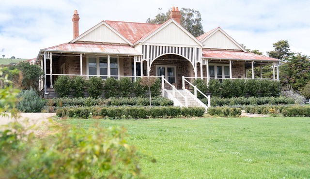 Restored Luxury Historic Glenroy Homestead