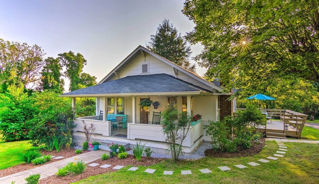 Restored Mars Hill Home on 1 Acre: Walk to Town!