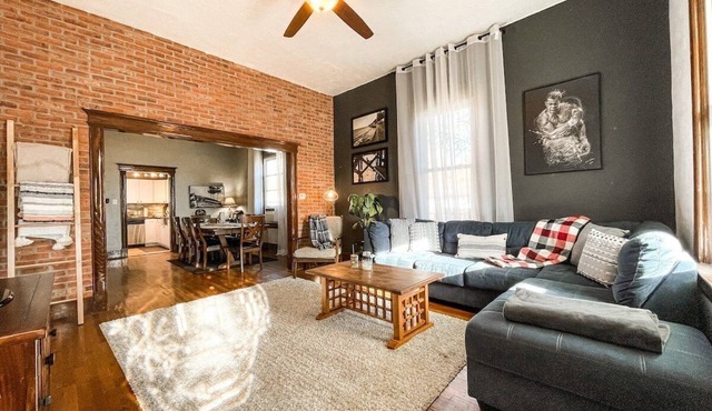 Restored OCC Home | Two Living Spaces&Pet Friendly