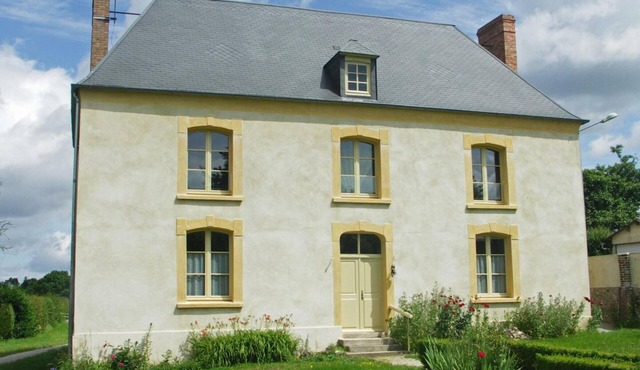 Restored old rectory with garden and WIFI in La Gonfrière