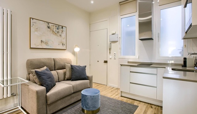 Retiro II - One-Bedroom Apartment Next to El Retiro