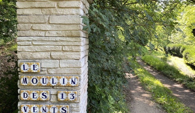 Retraite Naturelle au Bord de la Rivière