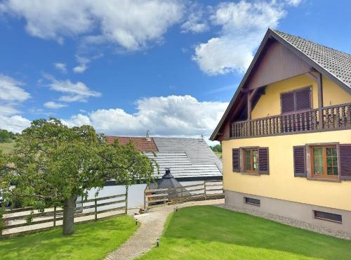 Retraite nature - Maison 150 m2 avec parking privé, balcon, brasero & ping-pong