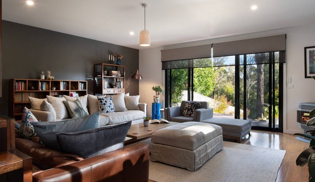 Retreat 34A - stunning views, meticulous design and pet friendly