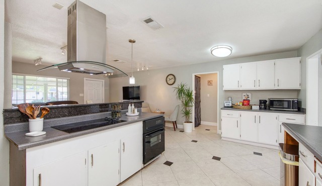 Retreat Arden Home/HotTub/Pool/Game&Gym Studio