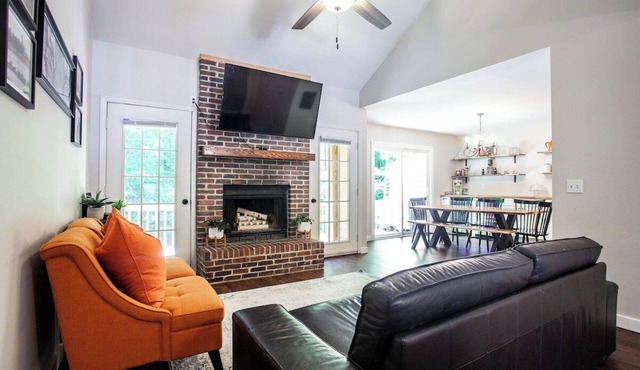 Retreat at Rose Hill, close to Clemson University!