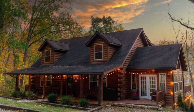 Retreat at the Cave - Hocking Hills Cabin