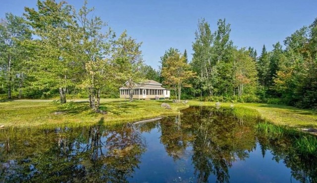 Retreat to peace and nature! Ideal for lovers or families.