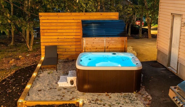 Retreat:HotTub FirePit Sauna GameRm Pool Playroom