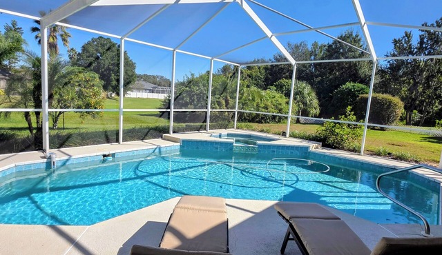 Retreat in Lutz – Private Heated Pool & SPA