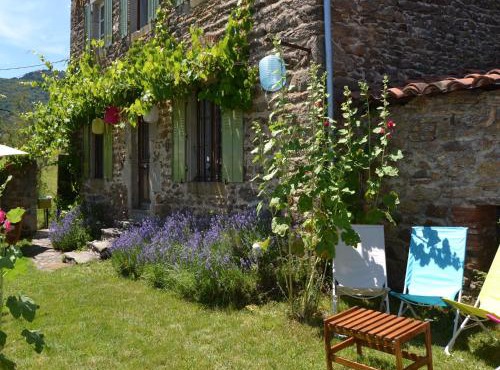 Retreat in Villeneuve-d'Allier