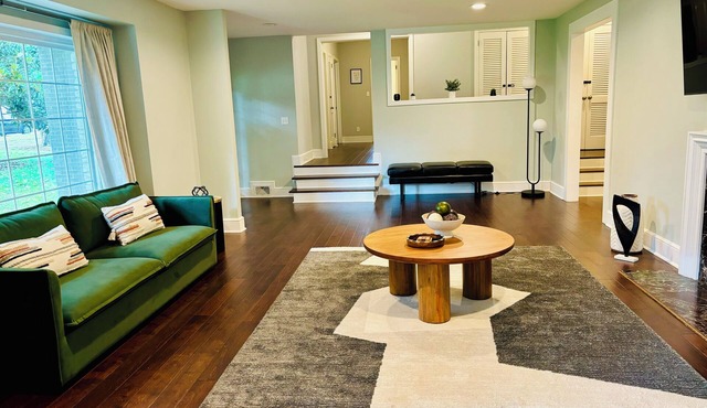 Retreat near Raleigh: Pool Table, Grill & ADA Bath in Remodeled Home
