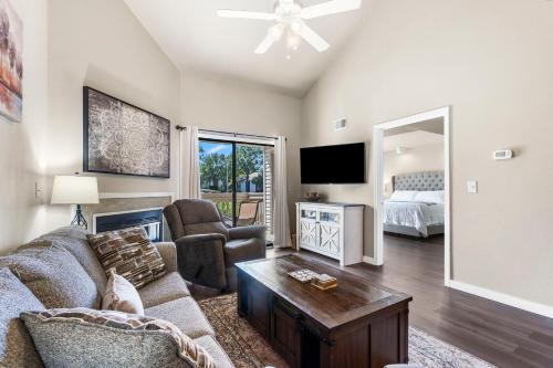 Retreat near Table Rock Lake & SDC with Indoor Pool
