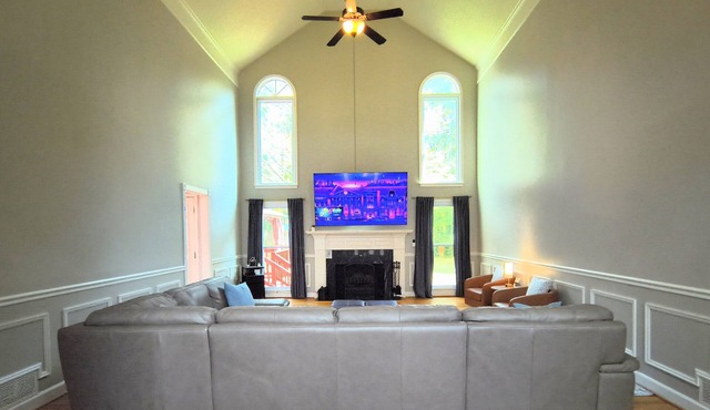 “Retreat on 8 Acres 4-Bedroom Country Home with Deck & Firepit near Atlanta”