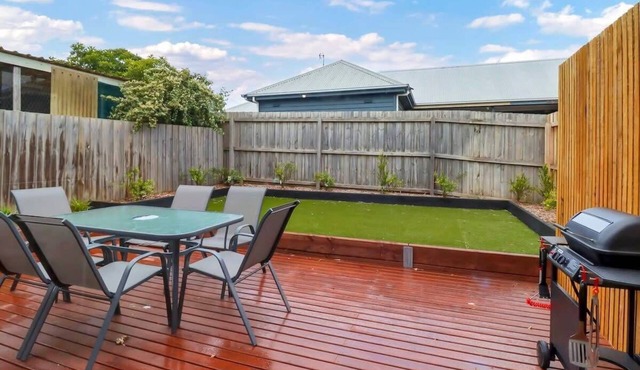 Retreat on Francis 1 I Short and Long Stays