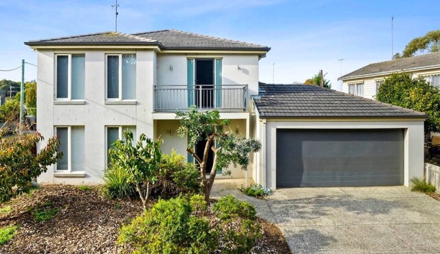 Retreat on Gairloch I Geelong River Hideaway