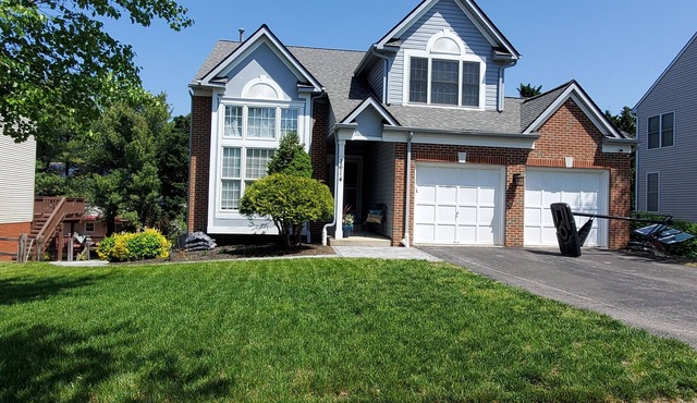 Retreat on Sage Brush Court (Basement Suite w/private entrance)