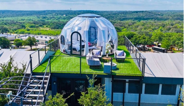 Retreat on the Hill: Stardome Suite Epic 360 Views