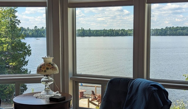 Retreat to Beaver Lake to relax and enjoy water sports and gorgeous sunsets!