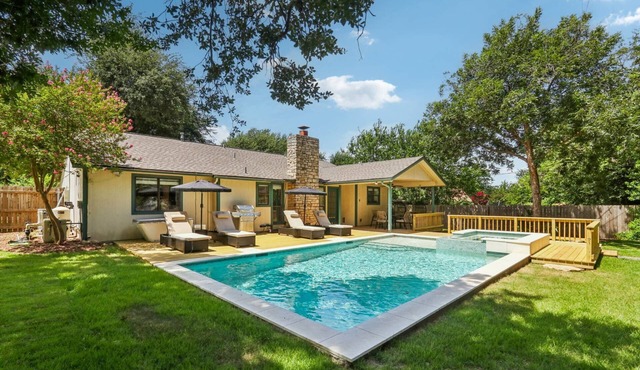 Retreat w/Heated Pool, Hot Tub, Cold Plunge, Game Room, Massage Chair – Close to Kalahari Resort