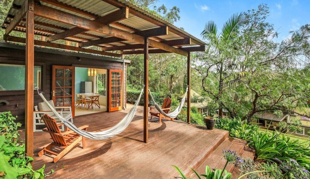 Retreat w Pool on Acreage