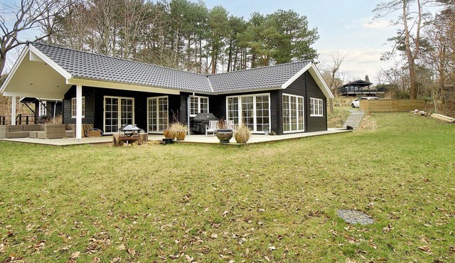Retreat with Outdoor Lounge Area