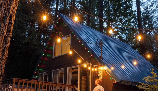 Retro A-Frame Hot Tub Firepit Stevens Pass
